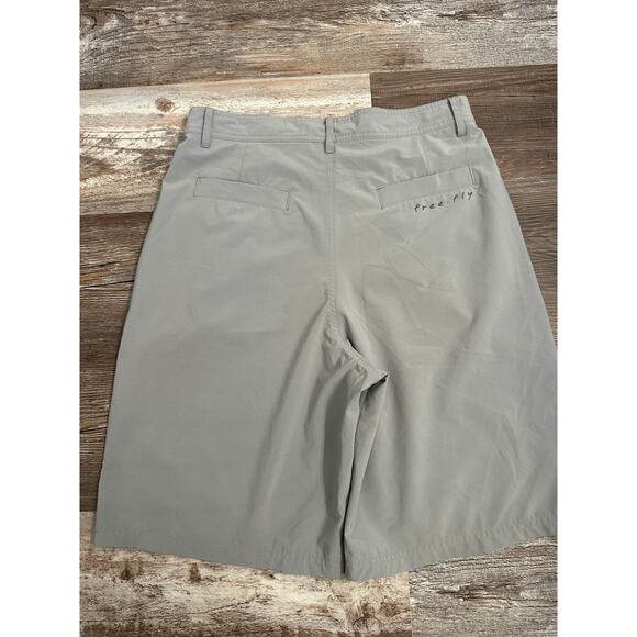 FREE FLY men’s golf performance shorts in gray size 30 - Picture 3 of 7
